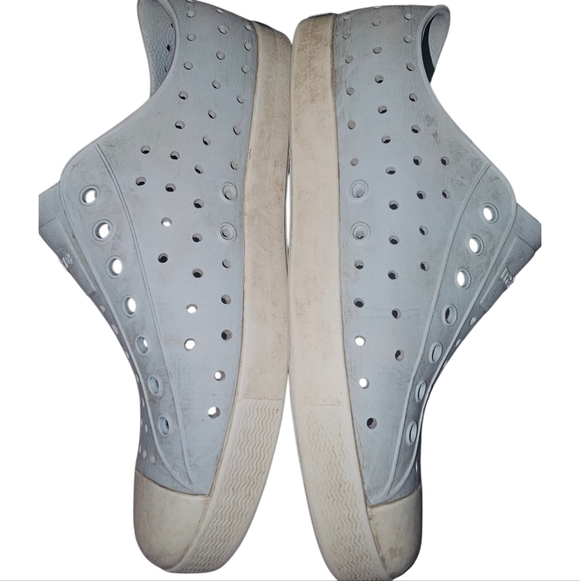 Native Shoes - Picture 2 of 7